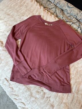 Athleta Knit Crew in Mauve